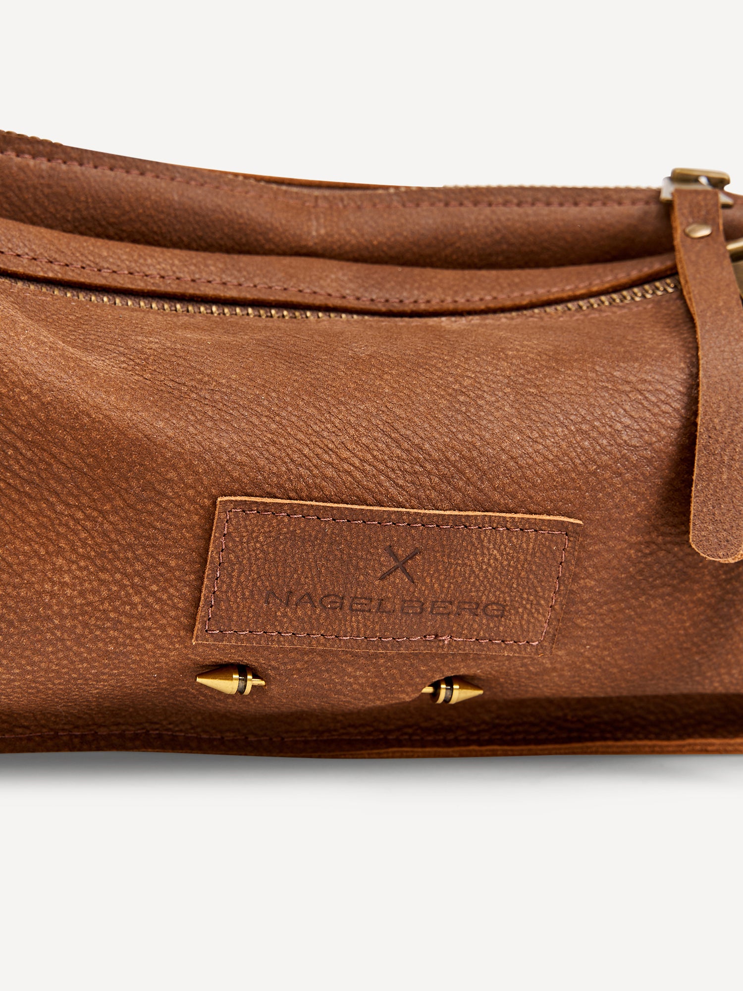 ג'ורדי | תיק צד מעור | חום שוקולד