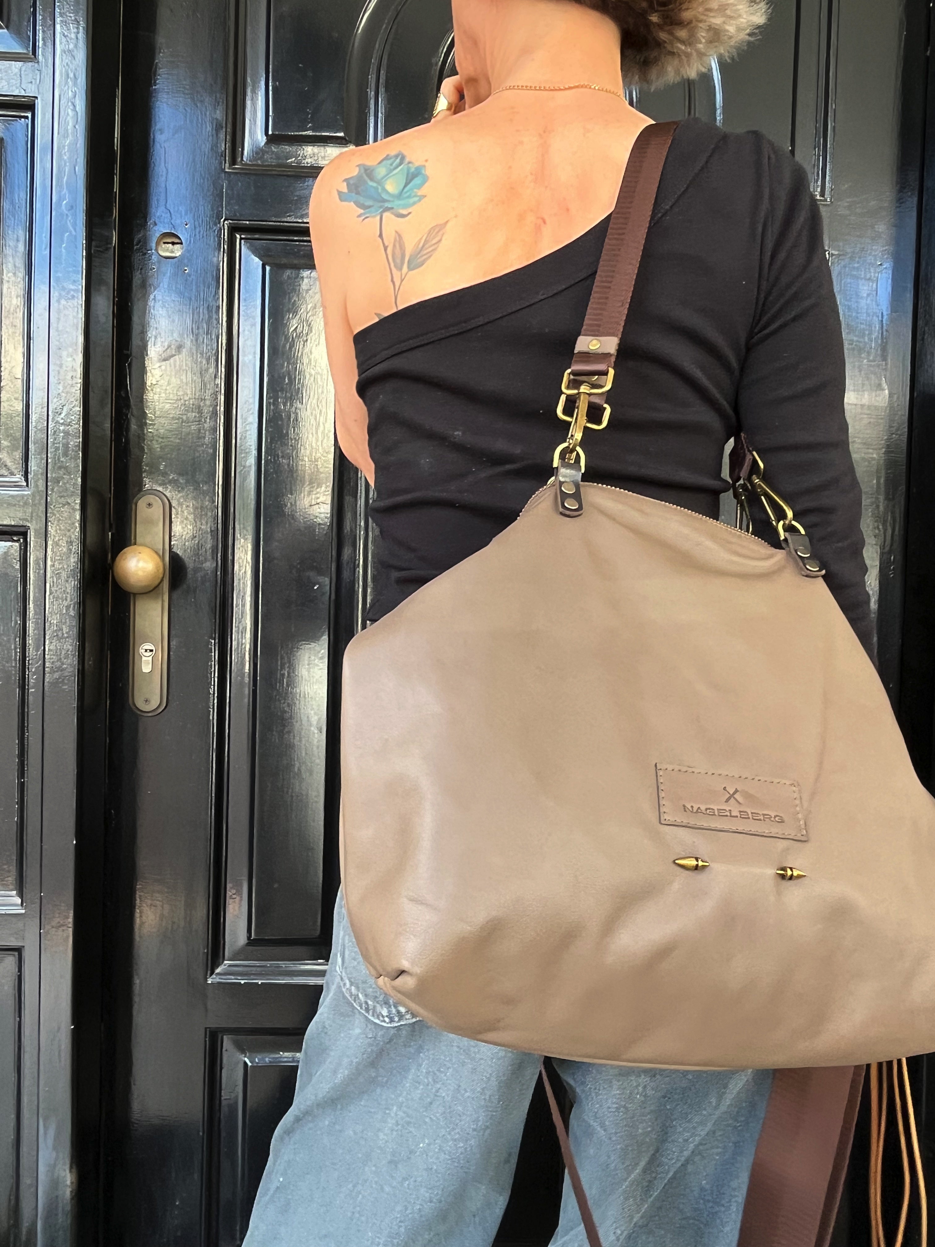 תמי | תיק עבודה גדול עם רוכסן | נאפה טואופ