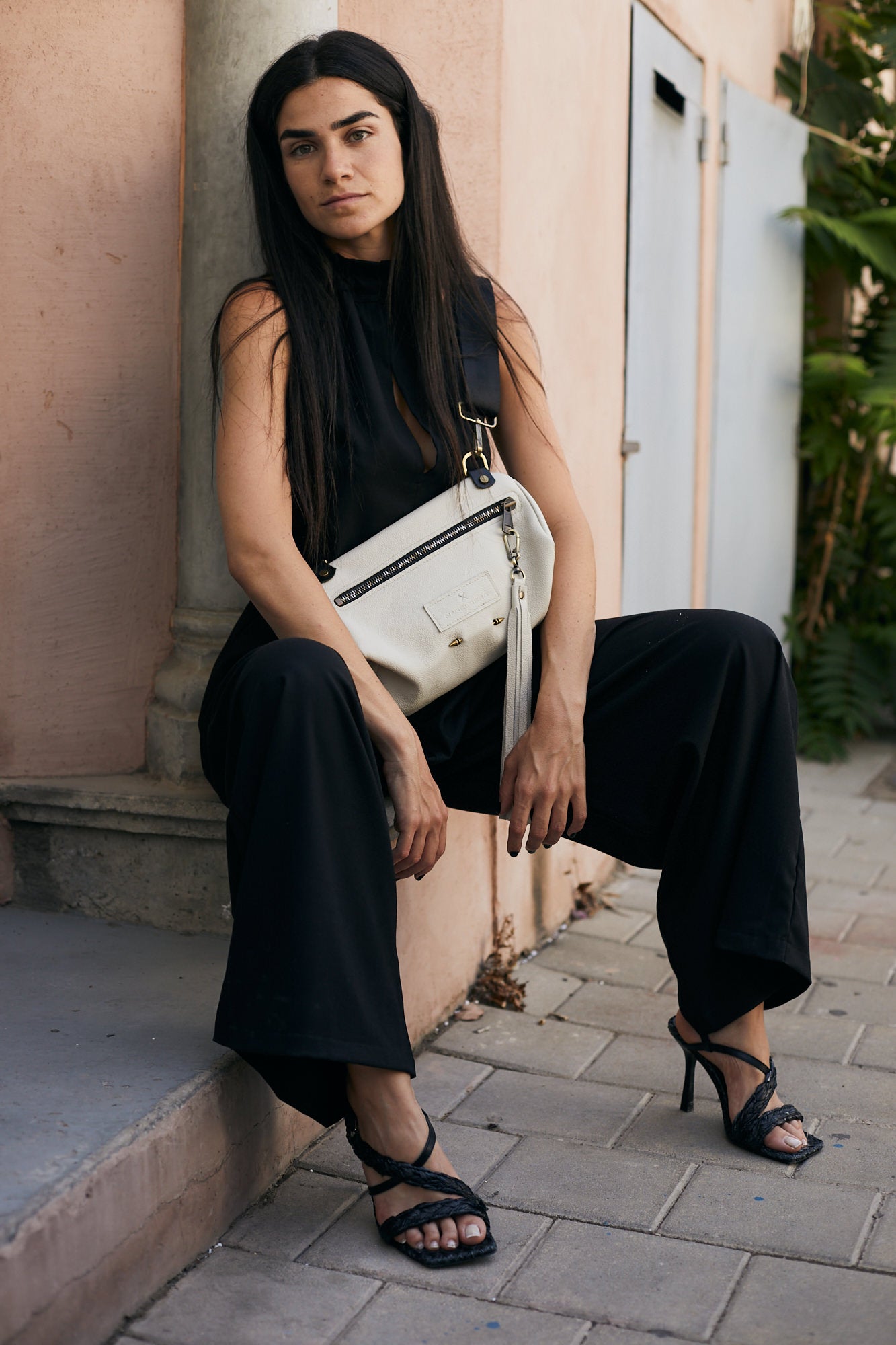 אביבה סמול | תיק צד מעור | שמנת אפרפר