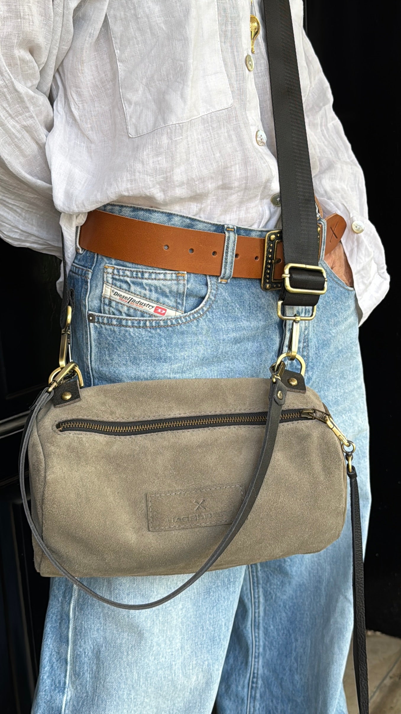 אביבה סמול | תיק צד מעור | זמש אפור