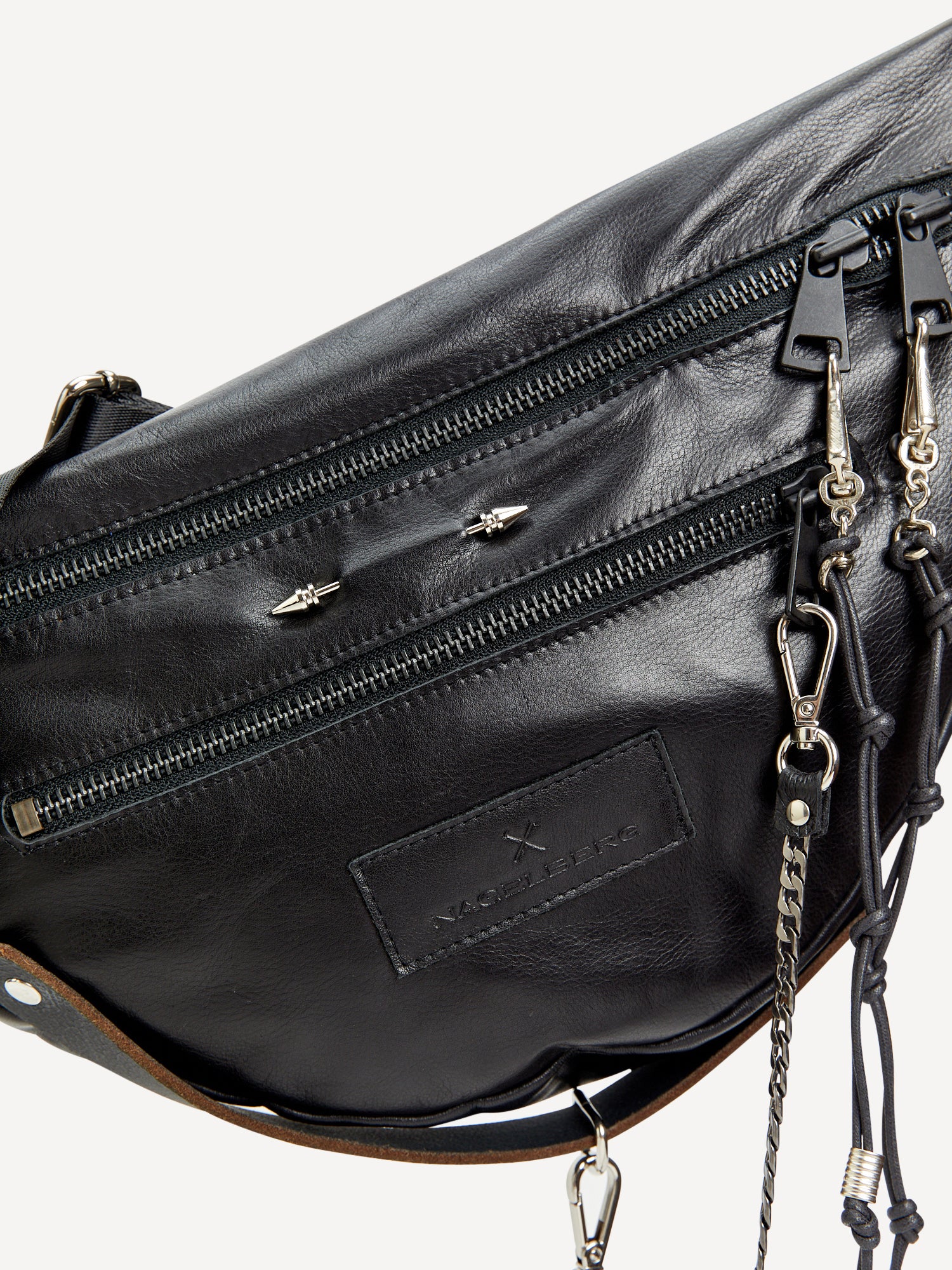 רותי | תיק צד פאוץ' מעור נאפה | שחור