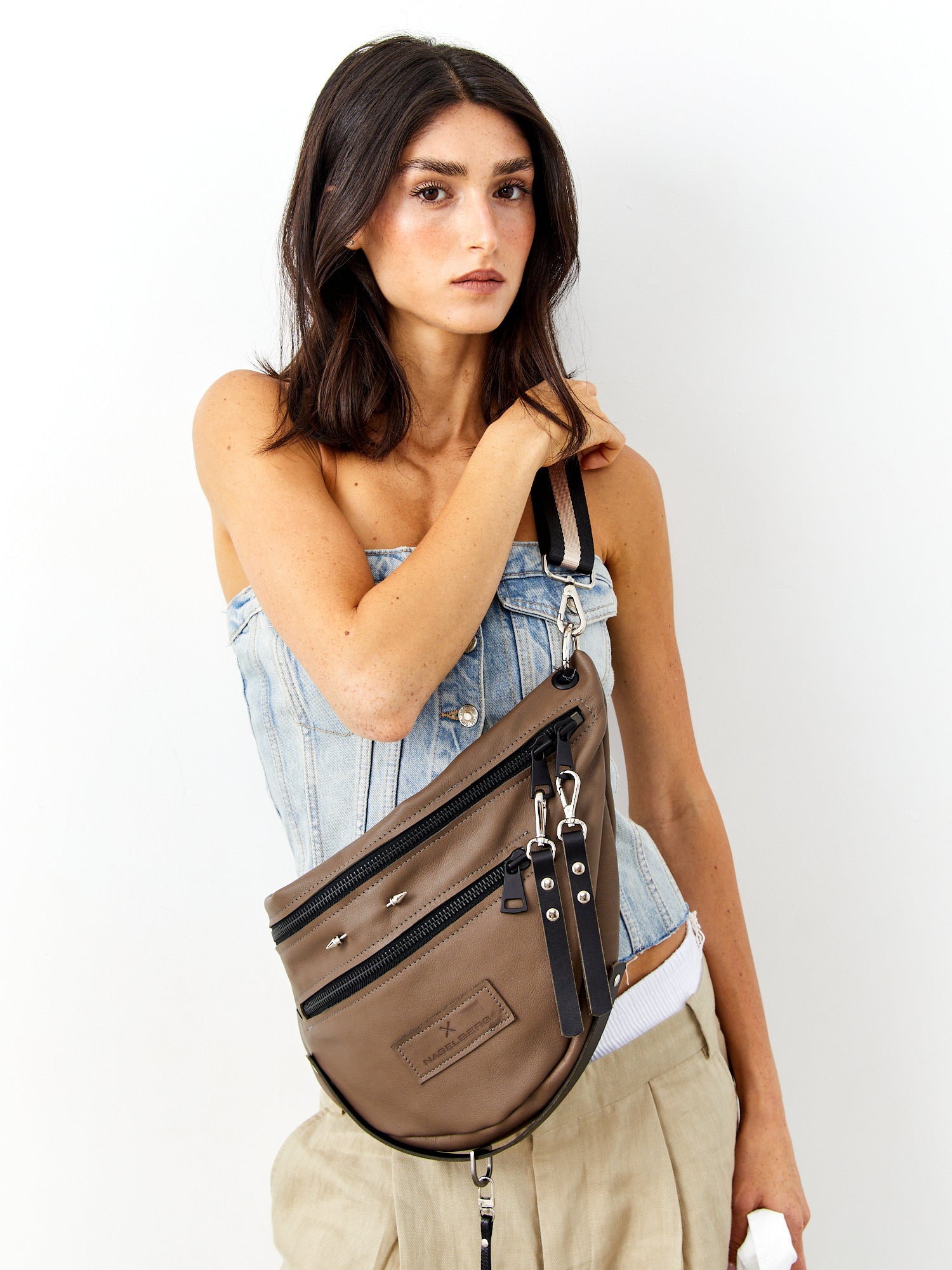 רותי | תיק צד פאוץ' מעור נאפה | טואופ