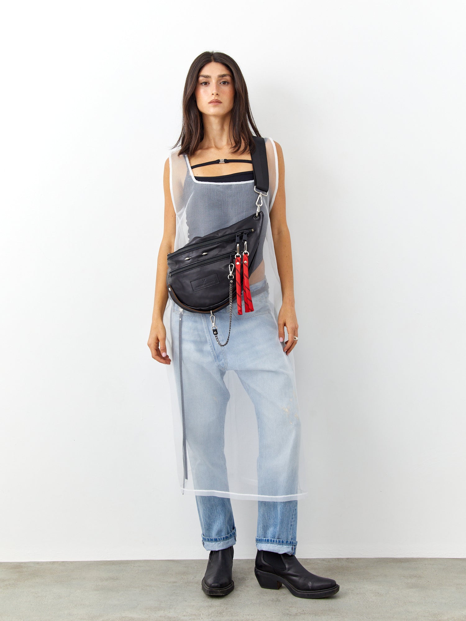 רותי | תיק צד פאוץ' מעור נאפה | שחור