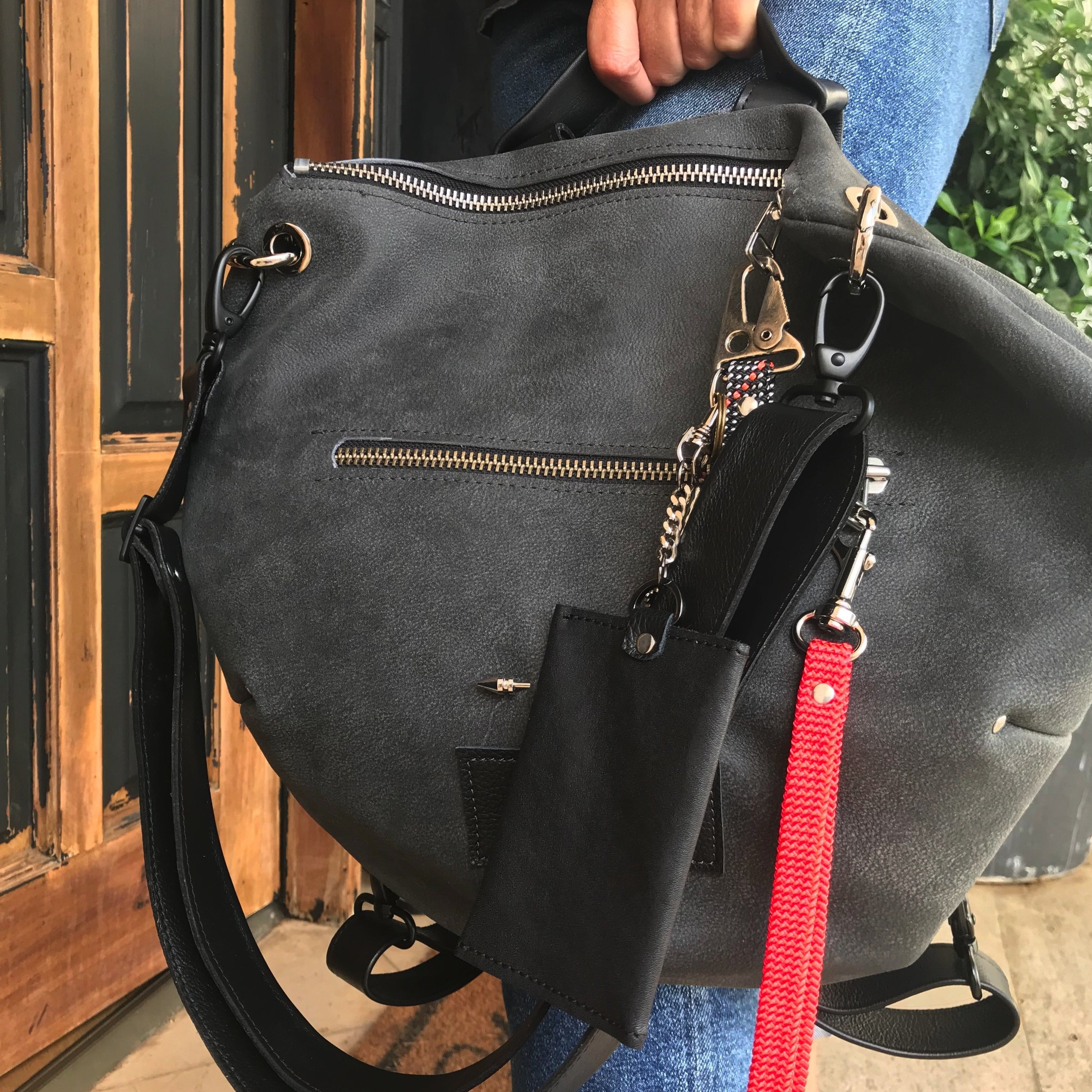 גילי | תיק גב מעור | אפור